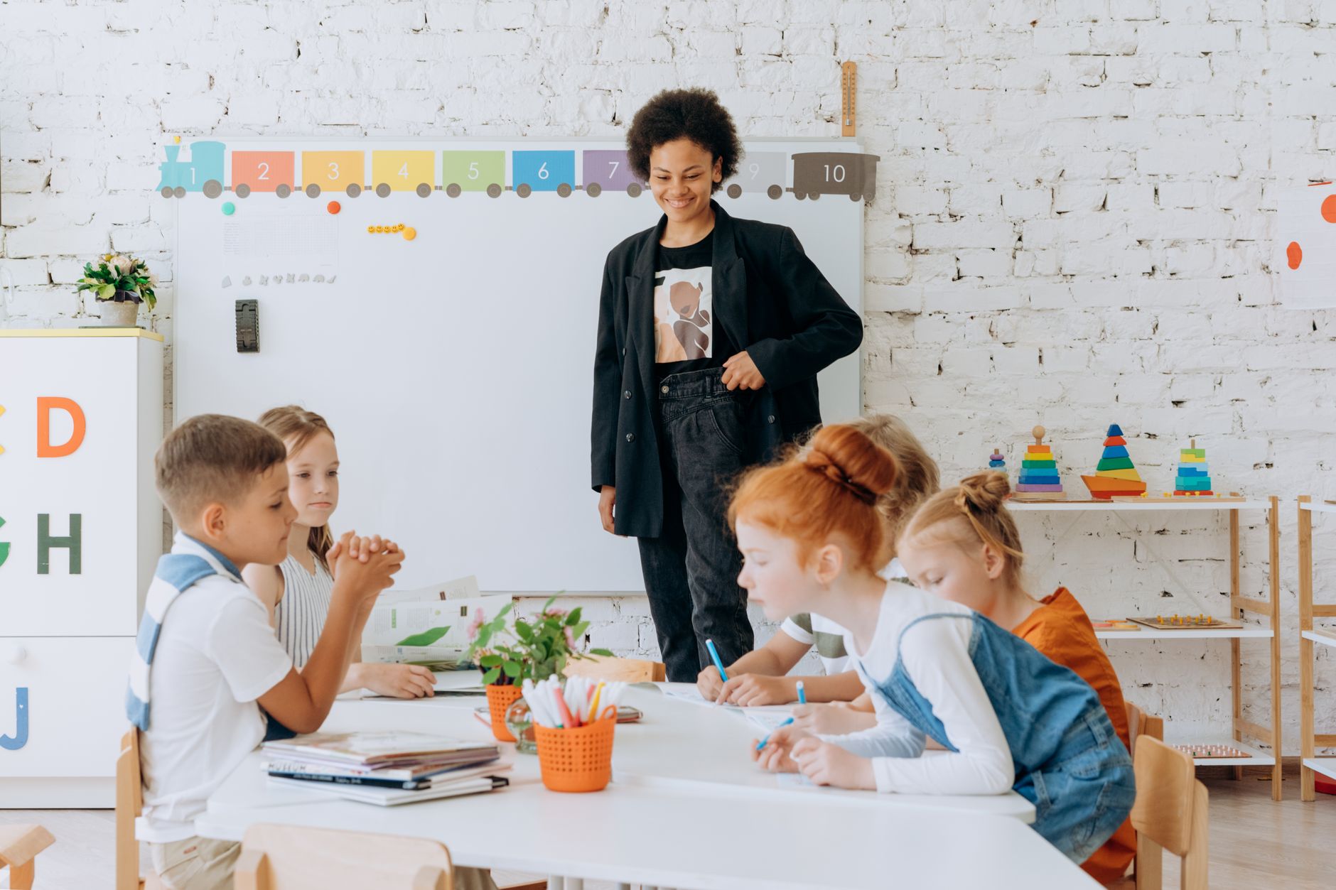 Distance Learning Tutor And Its Role In Distance Education